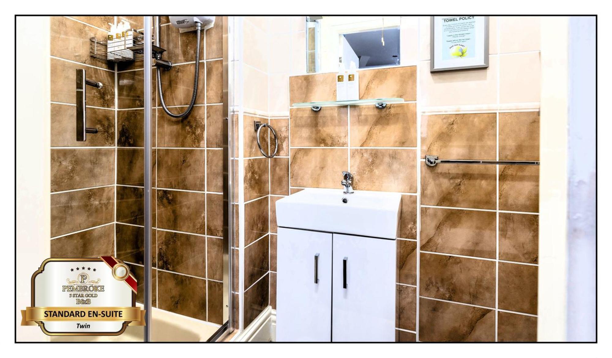 Pembroke 5*